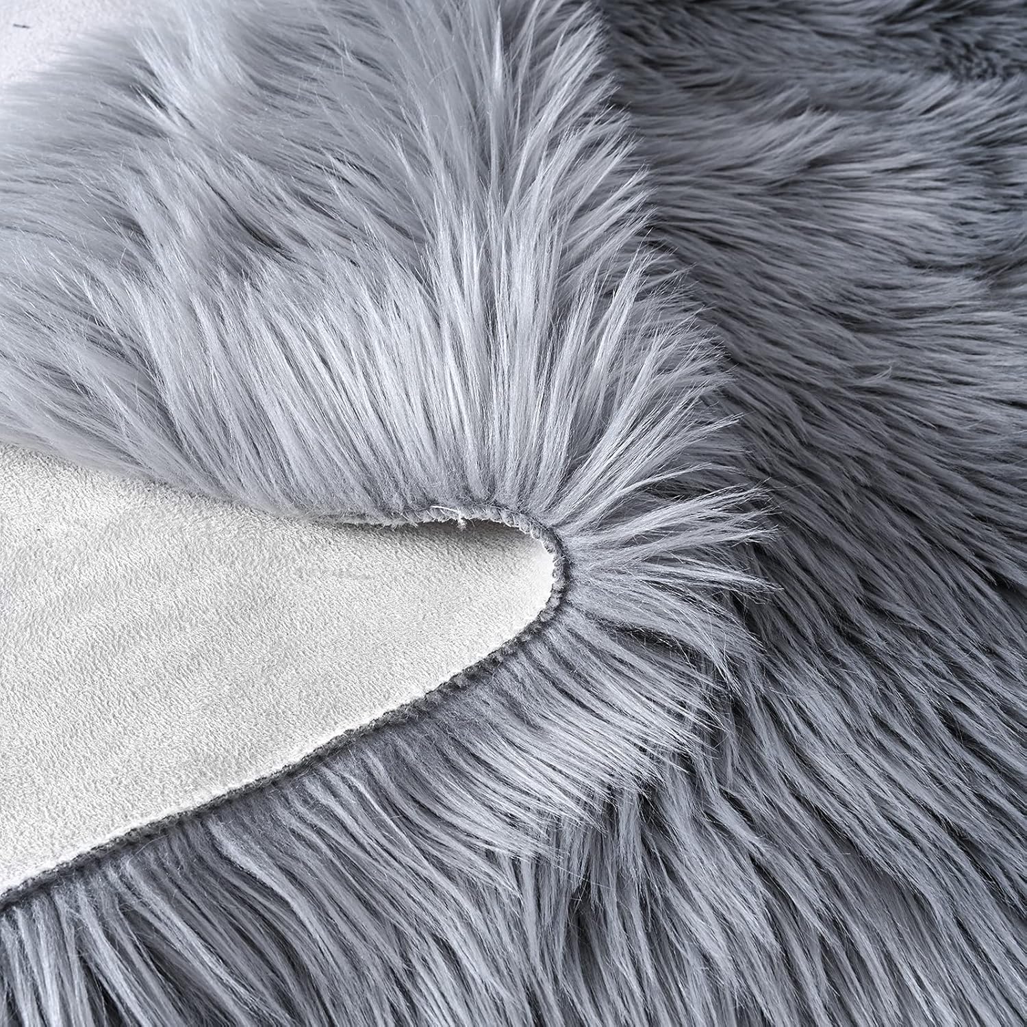 ISEAU Soft Faux Fur Fluffy Area Rug, Luxury Fuzzy Sheepskin Carpet Rugs for Bedroom Living Room, Shaggy Silky Plush Carpet Bedside Rug Floor Mat, 2ft x 4ft, Gray